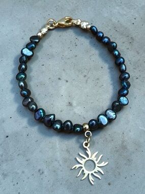 Peacock Baroque freshwater pearl Bracelet with Gold Sun Charm